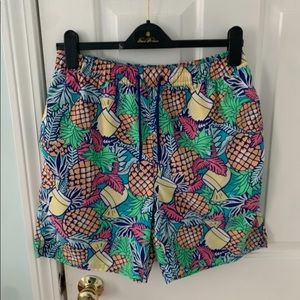 Vineyard vines men’s bathing suit
